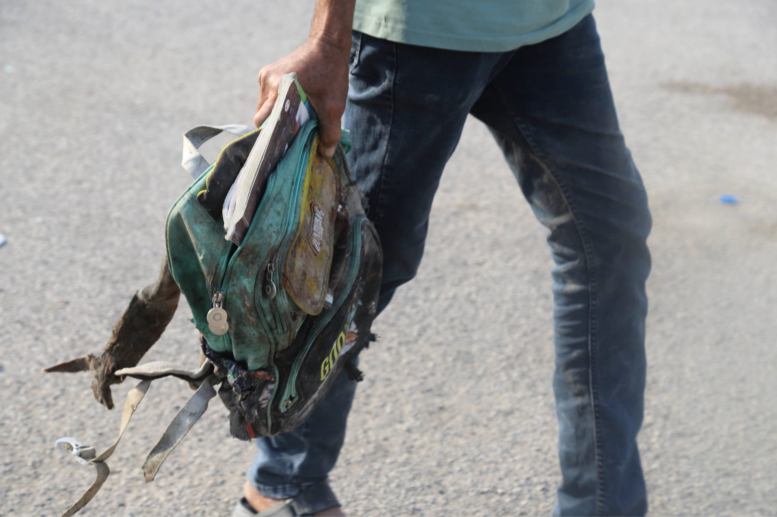 Guerra in Iran, in dieci giorni morti 300 bambini: l’allarme di Save the Children