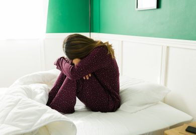 Depressione, ansia e panico: il volto della salute mentale italiana è donna