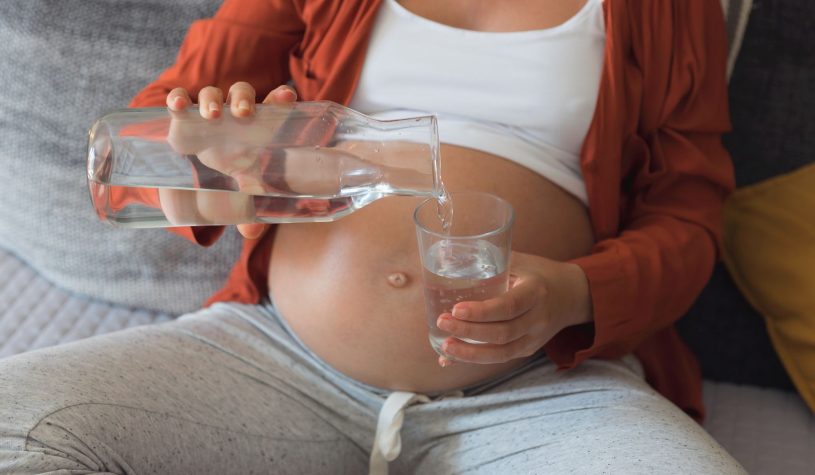 Gravidanza d’estate, il decalogo anti-caldo per le future mamme 