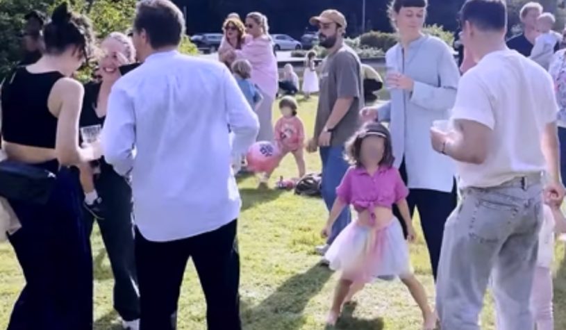 Diventare genitori e restare giovani: a Berlino nascono i Kinder Rave