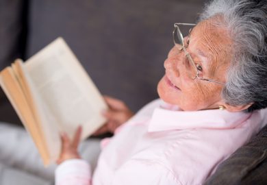 Non solo sport: libri, musica e musei aiutano a invecchiare più lentamente