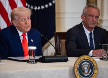 Trump e la macchina natalista, addio anticoncezionali e fecondazione assistita