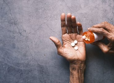 Invertire l’invecchiamento è possibile? Al via i primi test sull’uomo