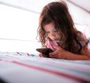 Boom di minori sfruttati online: +50% negli ultimi cinque anni