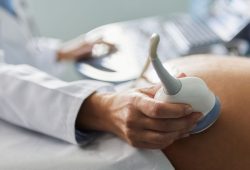 UPatch, cos’è il “cerotto” intelligente che veglia sui neonati (e gli salva la vita)