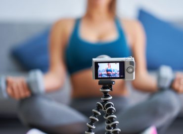 Fitinfluencer, perché fanno “male” alla salute mentale dei giovani: lo studio