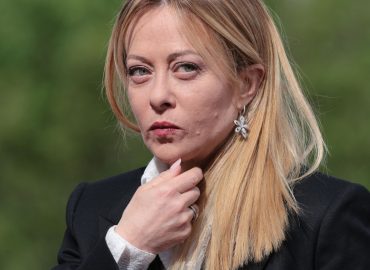 Giorgia Meloni spogliata con l’Ai: “Strumento pericoloso: oggi a me, domani a chiunque”