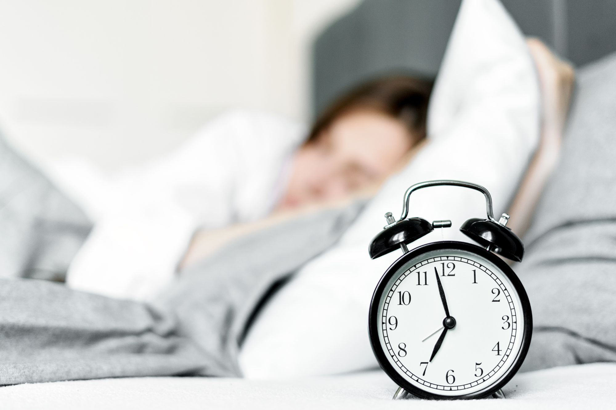Vivere a lungo? Il segreto è nelle ore di sonno (e no, non sono necessariamente 8!)