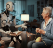 La badante artificiale esiste già? Quando a fare compagnia ai genitori anziani arriva un algoritmo