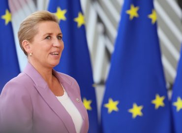 Frederiksen: “Social media? Preferirei che mio figlio fumi”