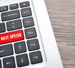 Più della metà dei giovani è esposto a contenuti ostili o denigratori online