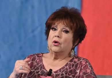 Orietta Berti e l’eredità: “Pochi soldi ai figli, se no diventano bamboccioni”. Ma è davvero così?