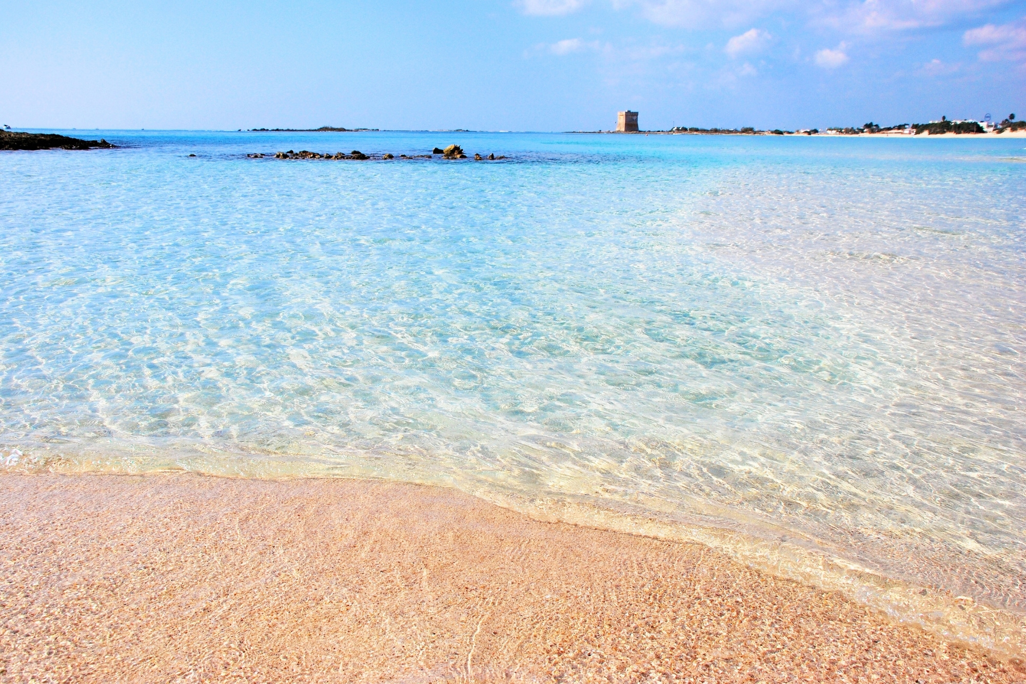 Riusciresti a stare in vacanza senza smartphone per una settimana? Airbnb ti sfida