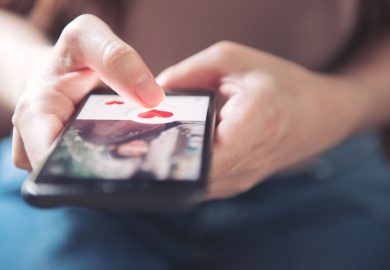 Perché un compleanno può cambiare gli incontri online