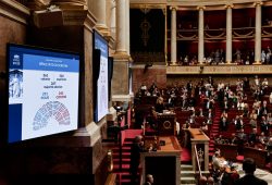 Aiuto a morire, la Francia cambia le regole del fine vita