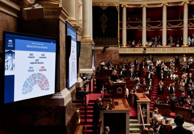 Aiuto a morire, la Francia cambia le regole del fine vita