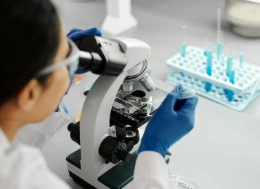 Procreazione assistita, al San Camillo Forlanini una biopsia “legge” il Dna contro le malattie rare