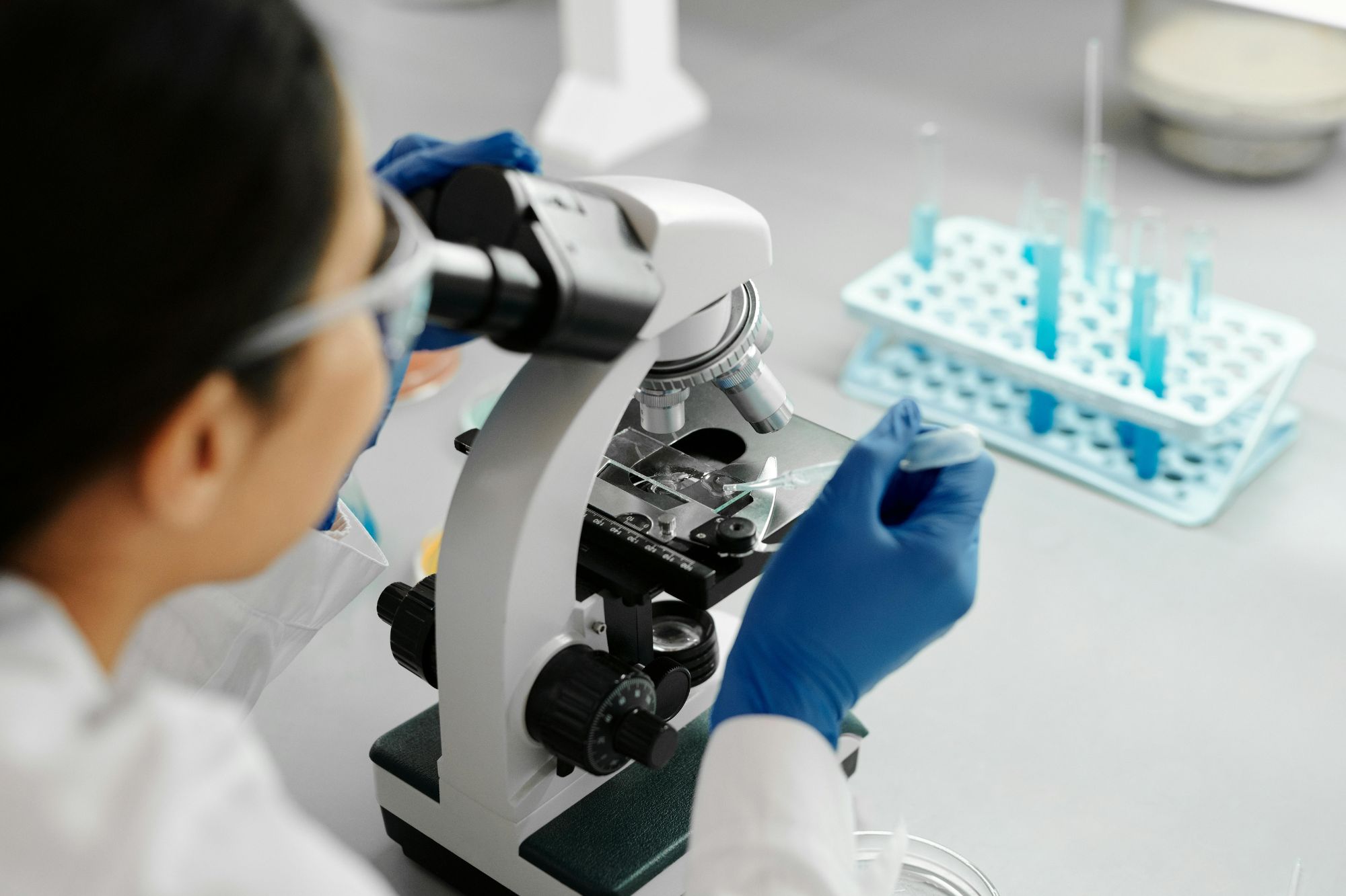 Procreazione assistita, al San Camillo Forlanini una biopsia “legge” il Dna contro le malattie rare