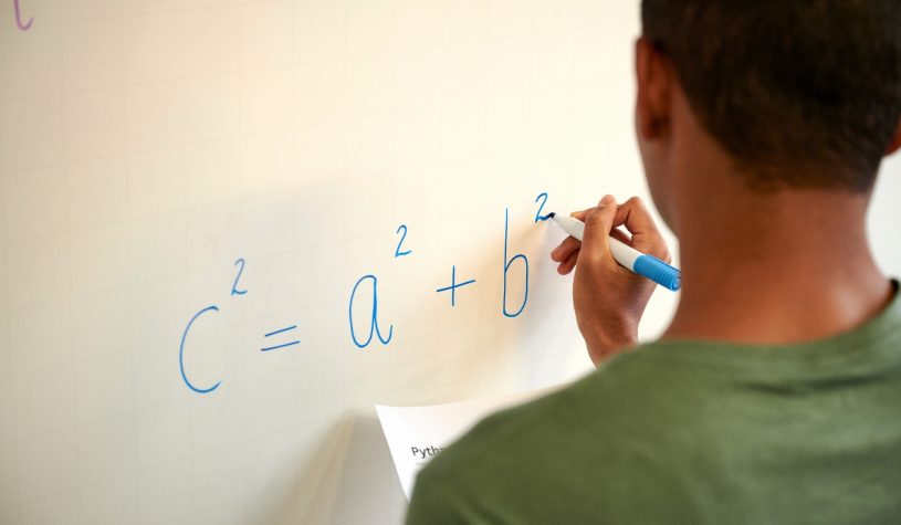 Liceo matematico, al via la sperimentazione nazionale in 100 scuole