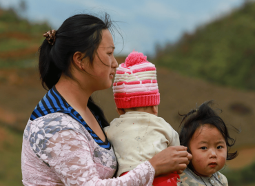 Il Vietnam ora paga per far nascere il secondo figlio