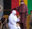 Sesso fuori dal matrimonio, in Indonesia ti costa 100 frustate