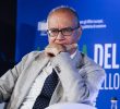 Valditara: “Burqa vietato e corsi di italiano obbligatori”, un confronto con gli altri Paesi europei