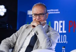 Valditara: “Burqa vietato e corsi di italiano obbligatori”, un confronto con gli altri Paesi europei