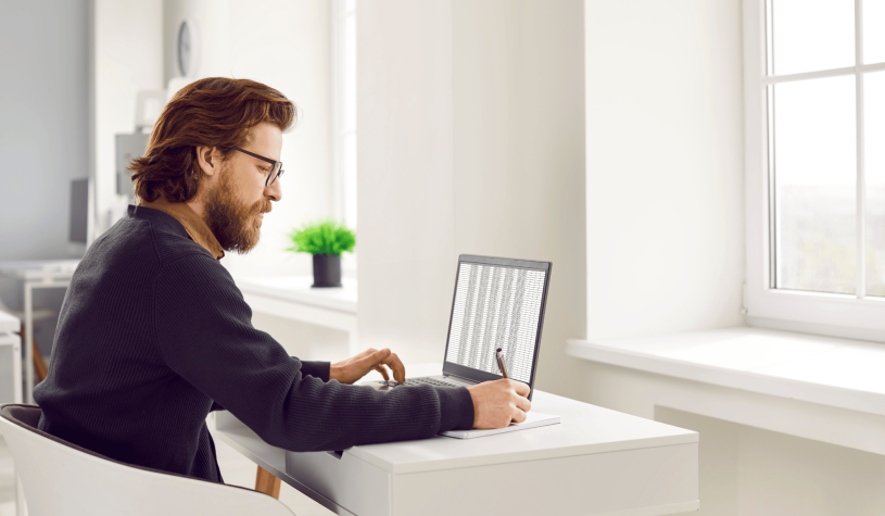 Baci, appuntamenti e delusioni: ora l’amore si misura su Excel
