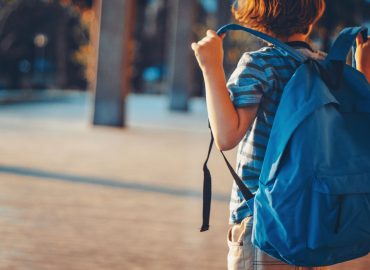 Crolli sfiorati, aule sauna e cantieri lumaca: in che condizioni sono le scuole italiane?