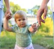 Fumo passivo, 767 milioni di bambini esposti: la protezione comincia in famiglia
