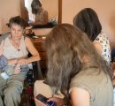 “Io, 87enne con disabilità, sfrattata dal mio appartamento”: la storia di Maricarmen e la crisi abitativa in Europa