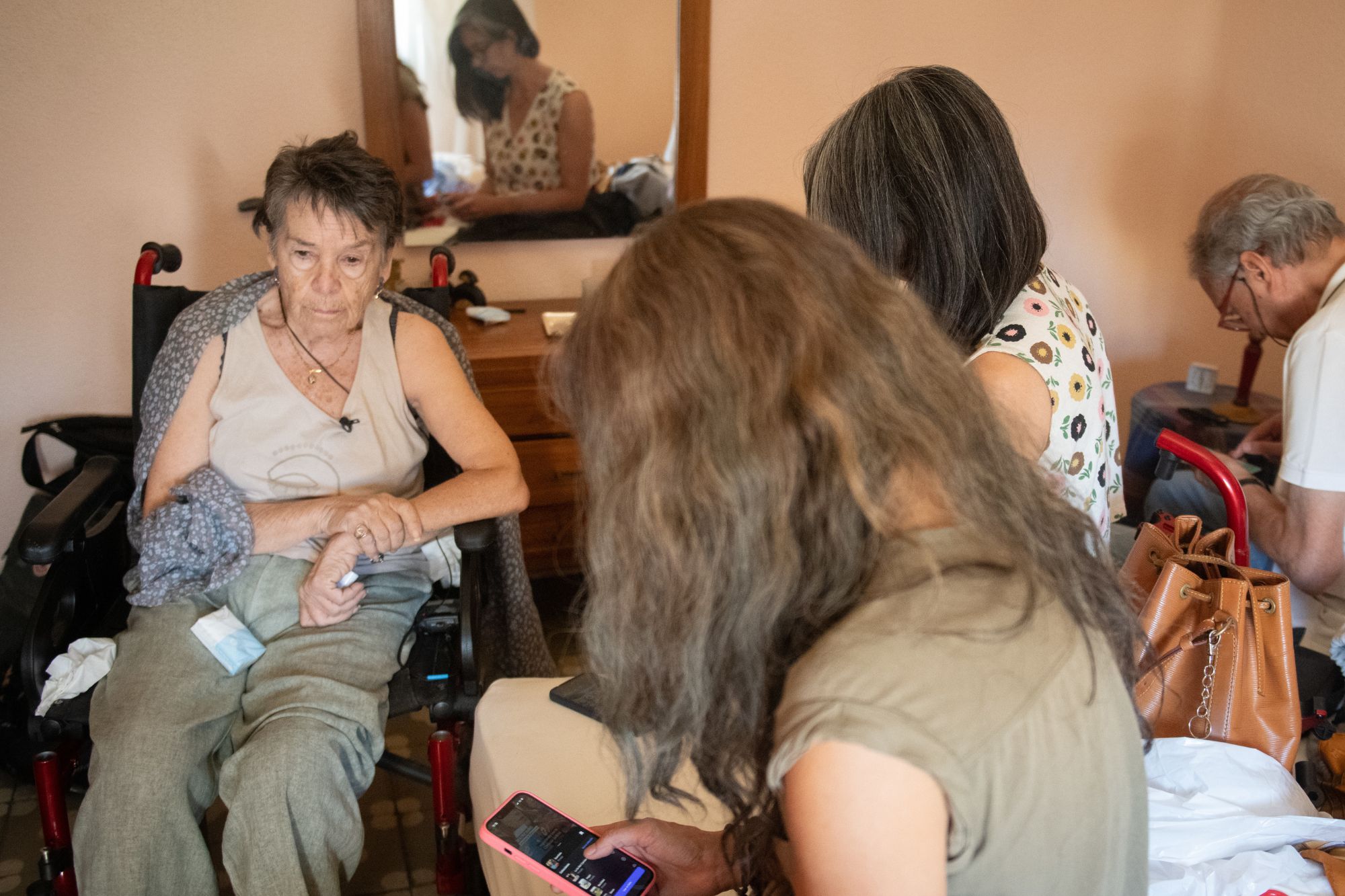 “Io, 87enne con disabilità, sfrattata dal mio appartamento”: la storia di Maricarmen e la crisi abitativa in Europa