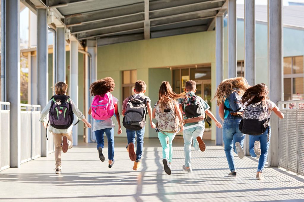 Bambini tornano a scuola