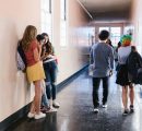 Rapporto Ocse Pisa 2025: la scuola italiana supera la media (che è la più bassa della storia)