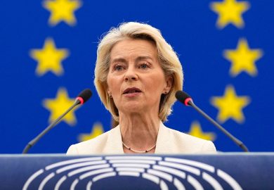 Niente social fino ai 13 anni e mini-profili fino ai 15: dal Soteu 2026, von der Leyen annuncia l’Eu Kids Act