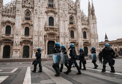 Carceri, cortei e stretta sui minori: cosa ne pensa il pedagogista