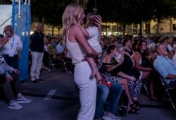 “Il tempo non aspetta”, il racconto della sindaca di Genova Silvia Salis e il monito su fecondazione e maternità