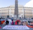 Fuori sede, fuori budget? Dalle tende a Montecitorio alle proteste in piazza (e in Francia e in Spagna)