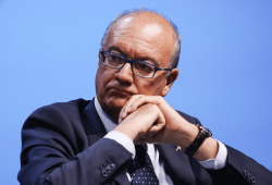 Scuola, Valditara: “Con oltre il 40% di stranieri che non parlano bene l’italiano crollano gli apprendimenti”