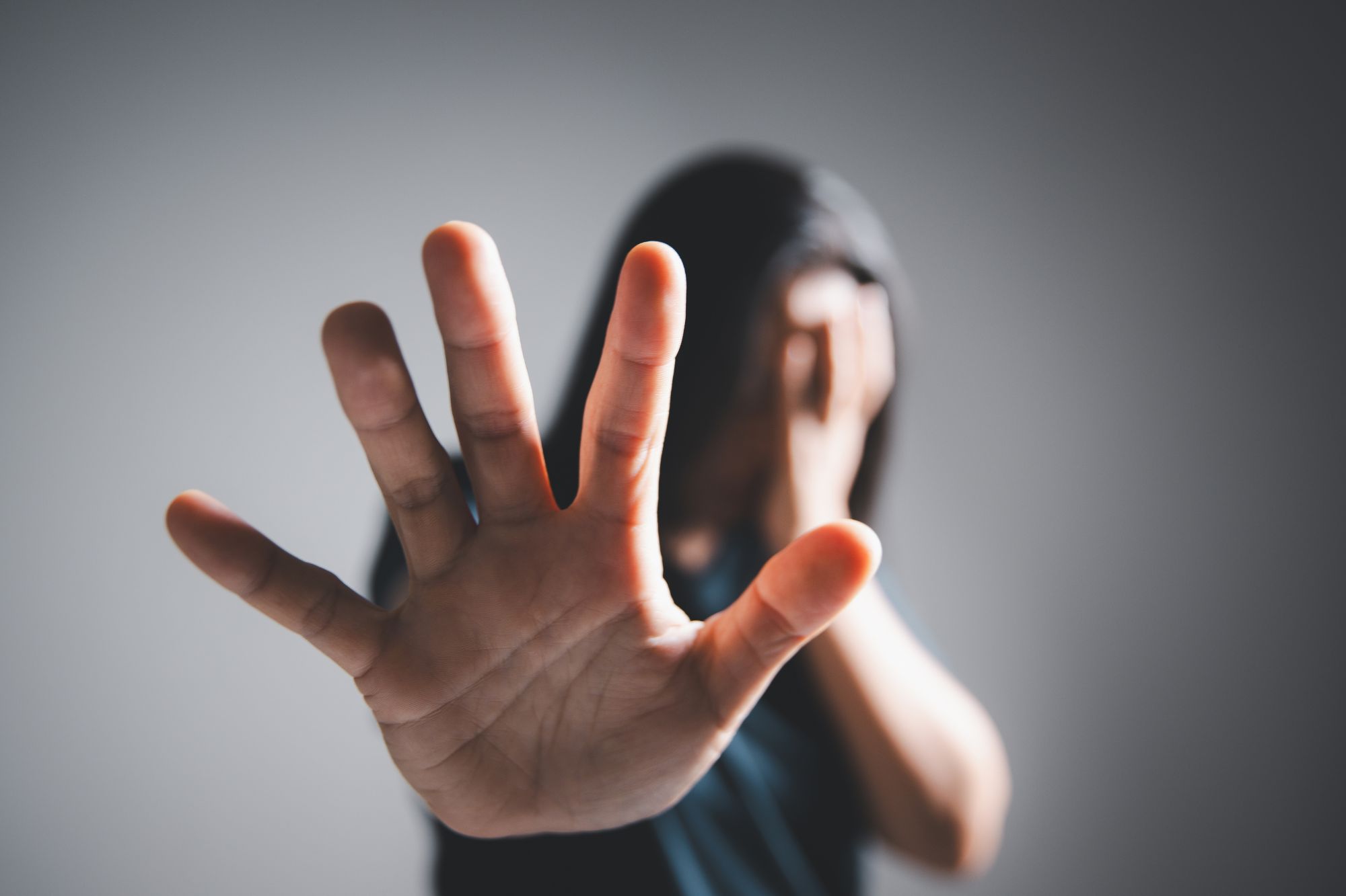 Violenza sulle donne, 38 uccise da partner ed ex nel 2026 (e per 15 scatta il nuovo reato di femminicidio)